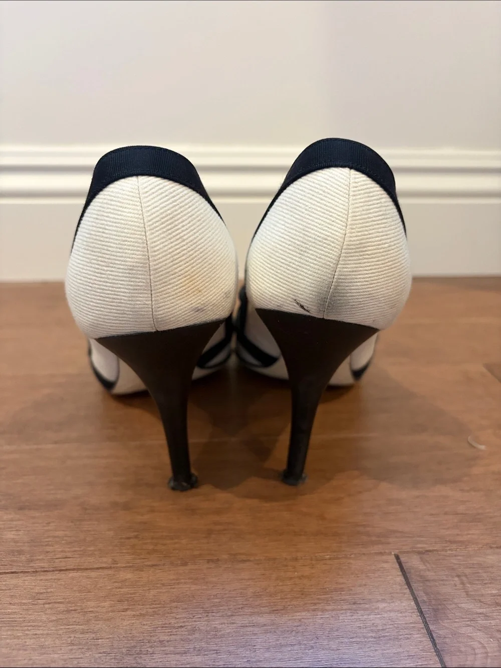 CHANEL Cream Canvas and Black Trim Bow Pumps Sz 40